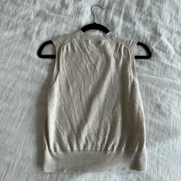 Aritzia Babaton Sweater Vest - Size S - Picture 3 of 3